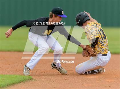 Thumbnail 3 in Sealy vs. Navarro (La Grange Baseball Tournament) photogallery.