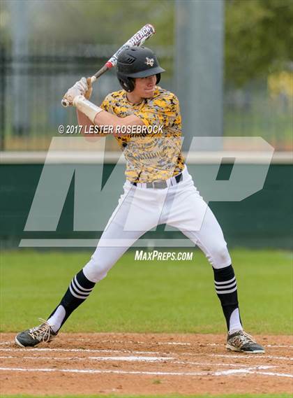 Thumbnail 2 in Sealy vs. Navarro (La Grange Baseball Tournament) photogallery.