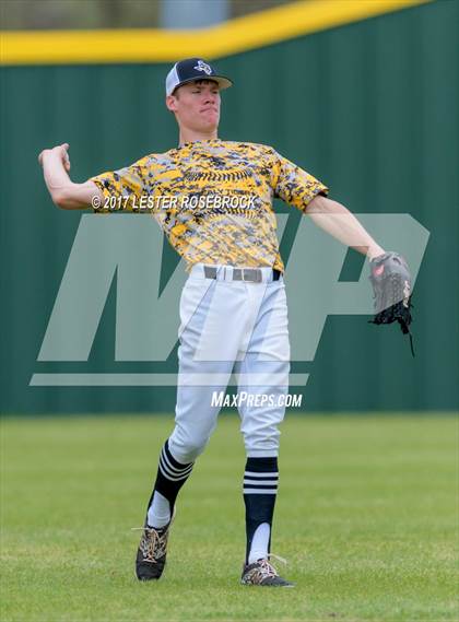 Thumbnail 2 in Sealy vs. Navarro (La Grange Baseball Tournament) photogallery.
