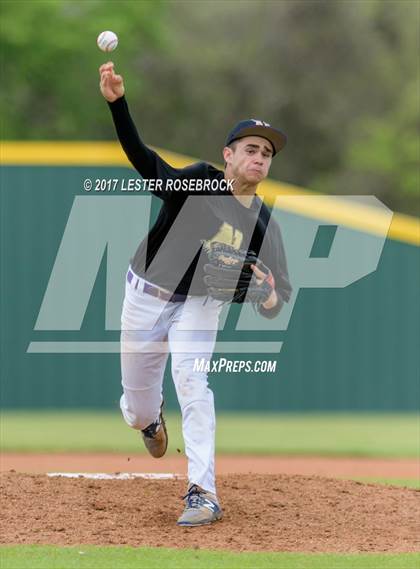 Thumbnail 2 in Sealy vs. Navarro (La Grange Baseball Tournament) photogallery.