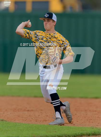 Thumbnail 2 in Sealy vs. Navarro (La Grange Baseball Tournament) photogallery.