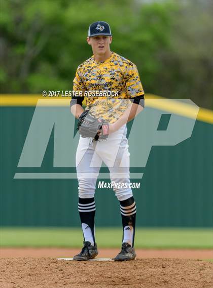 Thumbnail 1 in Sealy vs. Navarro (La Grange Baseball Tournament) photogallery.