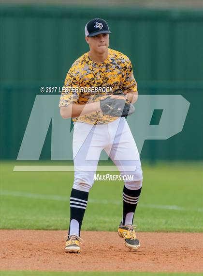 Thumbnail 2 in Sealy vs. Navarro (La Grange Baseball Tournament) photogallery.