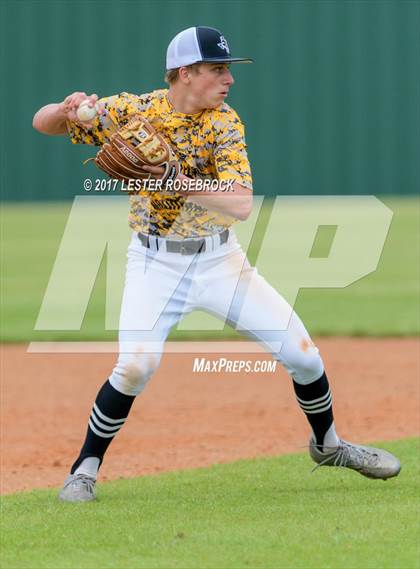 Thumbnail 2 in Sealy vs. Navarro (La Grange Baseball Tournament) photogallery.