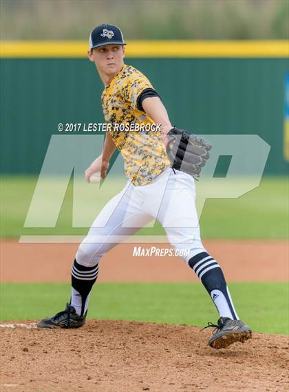 Thumbnail 2 in Sealy vs. Navarro (La Grange Baseball Tournament) photogallery.