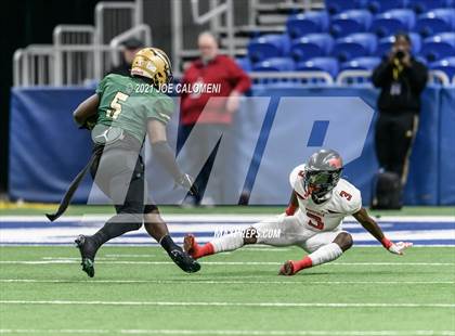 Thumbnail 2 in DeSoto vs Westfield (UIL 6A D1 Regional Semifinals) photogallery.