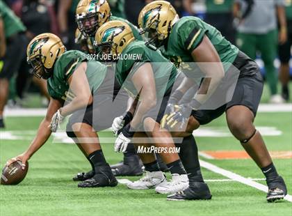 Thumbnail 1 in DeSoto vs Westfield (UIL 6A D1 Regional Semifinals) photogallery.