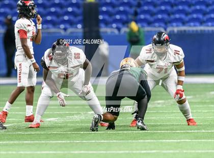 Thumbnail 3 in DeSoto vs Westfield (UIL 6A D1 Regional Semifinals) photogallery.