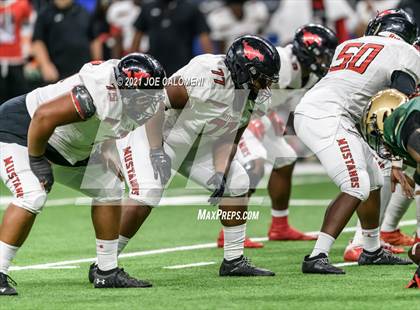 Thumbnail 3 in DeSoto vs Westfield (UIL 6A D1 Regional Semifinals) photogallery.