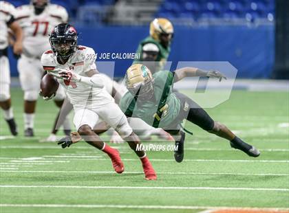 Thumbnail 2 in DeSoto vs Westfield (UIL 6A D1 Regional Semifinals) photogallery.