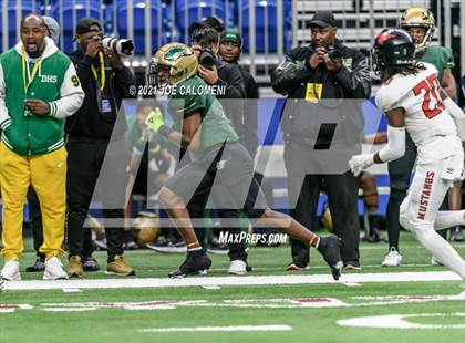 Thumbnail 1 in DeSoto vs Westfield (UIL 6A D1 Regional Semifinals) photogallery.