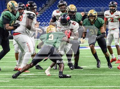 Thumbnail 3 in DeSoto vs Westfield (UIL 6A D1 Regional Semifinals) photogallery.