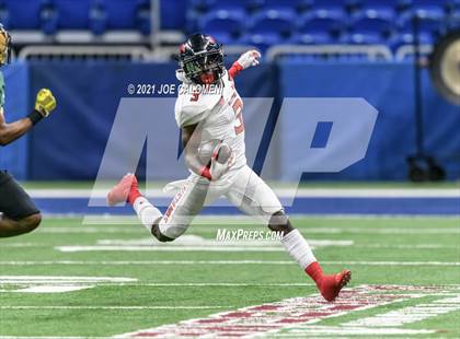 Thumbnail 3 in DeSoto vs Westfield (UIL 6A D1 Regional Semifinals) photogallery.