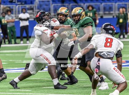 Thumbnail 3 in DeSoto vs Westfield (UIL 6A D1 Regional Semifinals) photogallery.
