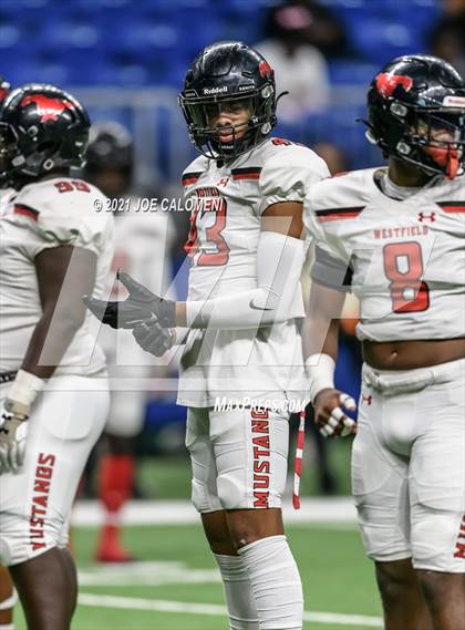 Thumbnail 1 in DeSoto vs Westfield (UIL 6A D1 Regional Semifinals) photogallery.