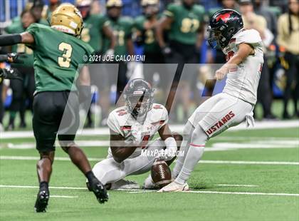 Thumbnail 2 in DeSoto vs Westfield (UIL 6A D1 Regional Semifinals) photogallery.