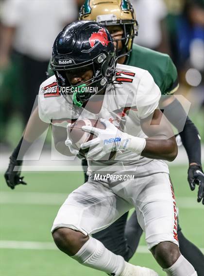 Thumbnail 2 in DeSoto vs Westfield (UIL 6A D1 Regional Semifinals) photogallery.