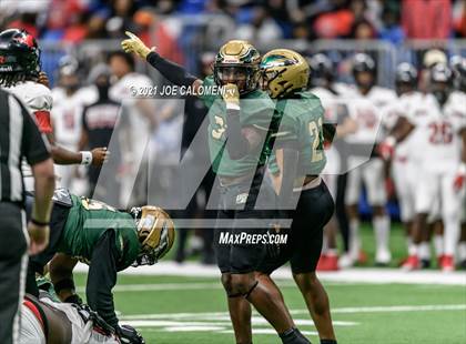 Thumbnail 3 in DeSoto vs Westfield (UIL 6A D1 Regional Semifinals) photogallery.