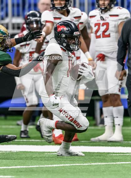 Thumbnail 2 in DeSoto vs Westfield (UIL 6A D1 Regional Semifinals) photogallery.