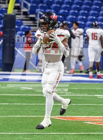 Thumbnail 2 in DeSoto vs Westfield (UIL 6A D1 Regional Semifinals) photogallery.