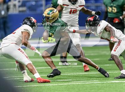 Thumbnail 1 in DeSoto vs Westfield (UIL 6A D1 Regional Semifinals) photogallery.