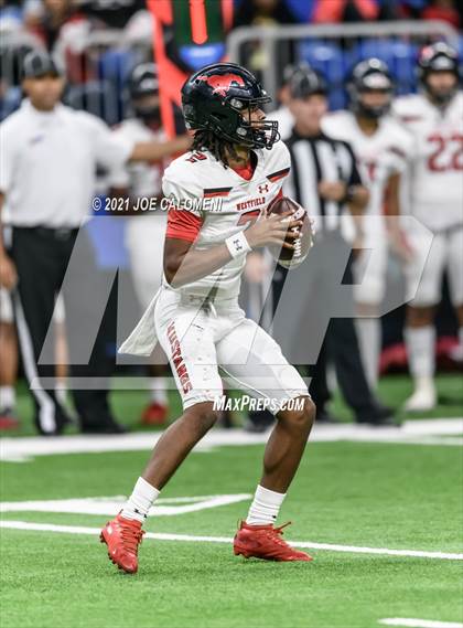 Thumbnail 1 in DeSoto vs Westfield (UIL 6A D1 Regional Semifinals) photogallery.