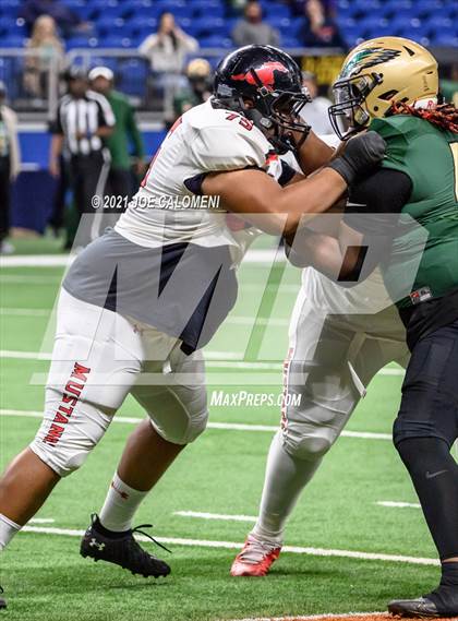 Thumbnail 3 in DeSoto vs Westfield (UIL 6A D1 Regional Semifinals) photogallery.