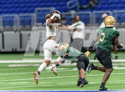 Thumbnail 3 in DeSoto vs Westfield (UIL 6A D1 Regional Semifinals) photogallery.