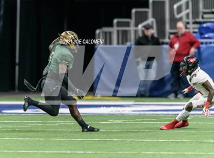 Thumbnail 2 in DeSoto vs Westfield (UIL 6A D1 Regional Semifinals) photogallery.