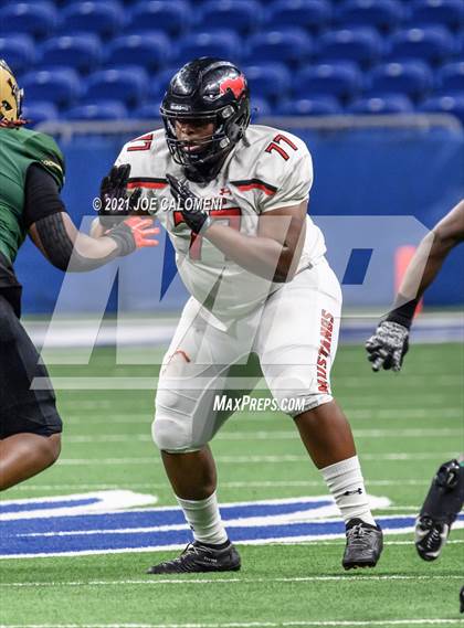 Thumbnail 2 in DeSoto vs Westfield (UIL 6A D1 Regional Semifinals) photogallery.