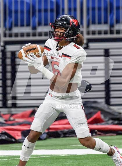 Thumbnail 3 in DeSoto vs Westfield (UIL 6A D1 Regional Semifinals) photogallery.