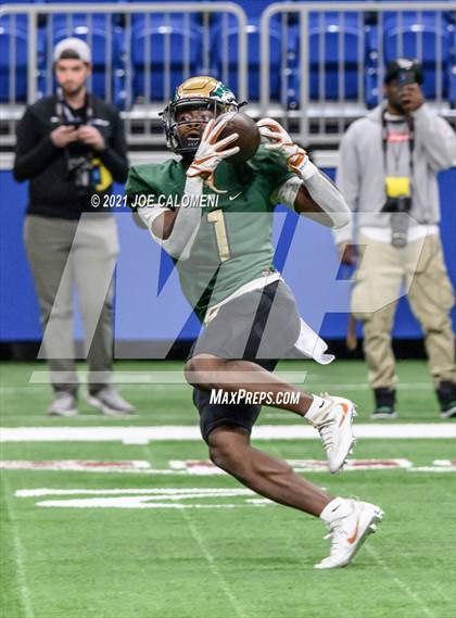 Thumbnail 2 in DeSoto vs Westfield (UIL 6A D1 Regional Semifinals) photogallery.