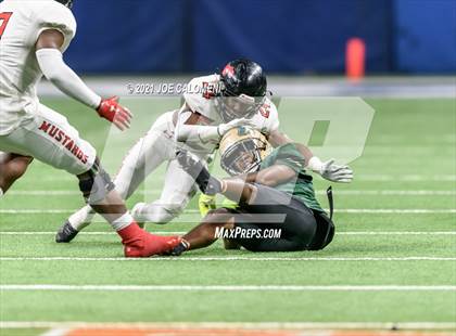 Thumbnail 2 in DeSoto vs Westfield (UIL 6A D1 Regional Semifinals) photogallery.