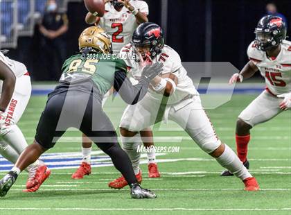 Thumbnail 3 in DeSoto vs Westfield (UIL 6A D1 Regional Semifinals) photogallery.