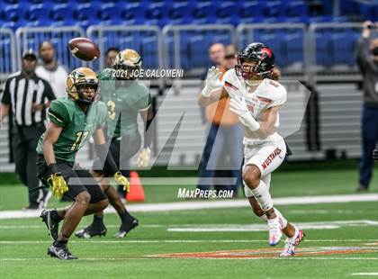 Thumbnail 2 in DeSoto vs Westfield (UIL 6A D1 Regional Semifinals) photogallery.