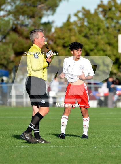 Thumbnail 1 in Sunrise Mountain vs Valley (NIAA 3A Quarterfinal) photogallery.