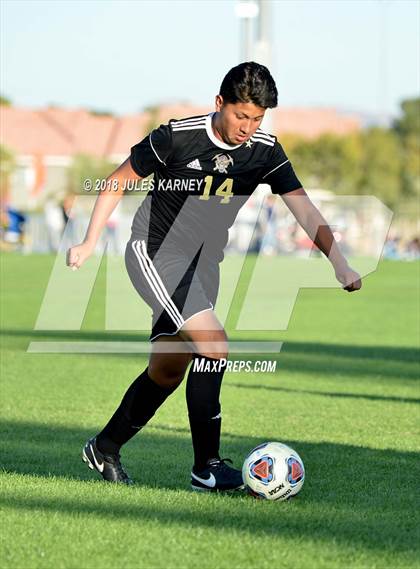 Thumbnail 2 in Sunrise Mountain vs Valley (NIAA 3A Quarterfinal) photogallery.