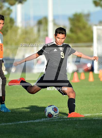 Thumbnail 3 in Sunrise Mountain vs Valley (NIAA 3A Quarterfinal) photogallery.