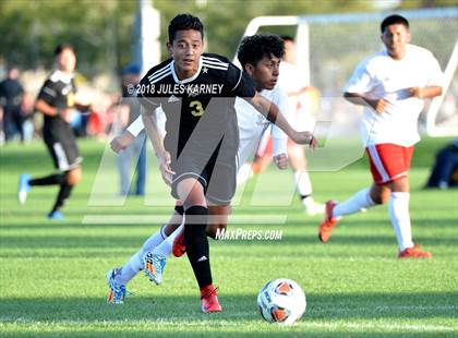 Thumbnail 1 in Sunrise Mountain vs Valley (NIAA 3A Quarterfinal) photogallery.