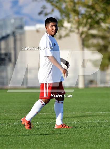Thumbnail 1 in Sunrise Mountain vs Valley (NIAA 3A Quarterfinal) photogallery.