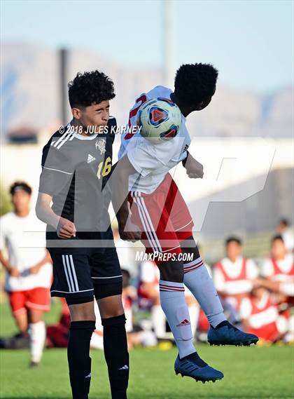 Thumbnail 2 in Sunrise Mountain vs Valley (NIAA 3A Quarterfinal) photogallery.