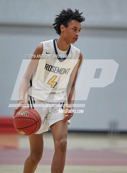 Thumbnail 3 in Rosemont vs. Yuba City (Cordova Christmas Classsic) photogallery.