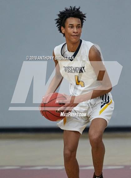 Thumbnail 2 in Rosemont vs. Yuba City (Cordova Christmas Classsic) photogallery.