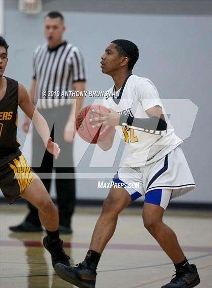 Thumbnail 1 in Rosemont vs. Yuba City (Cordova Christmas Classsic) photogallery.