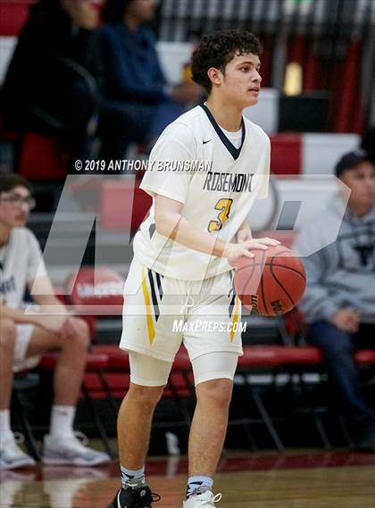 Thumbnail 2 in Rosemont vs. Yuba City (Cordova Christmas Classsic) photogallery.