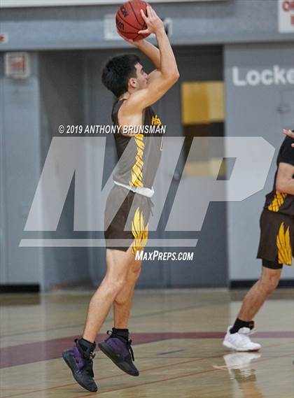 Thumbnail 3 in Rosemont vs. Yuba City (Cordova Christmas Classsic) photogallery.