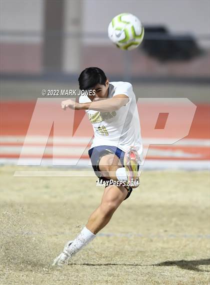 Thumbnail 2 in Yuma Catholic @ Bourgade Catholic photogallery.