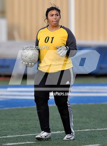 Thumbnail 1 in Charter Oak vs. Beaumont (CIF SS D5 Final) photogallery.
