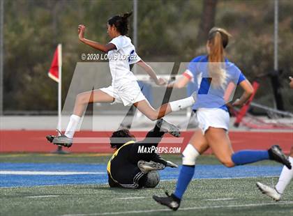 Thumbnail 1 in Charter Oak vs. Beaumont (CIF SS D5 Final) photogallery.