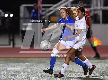 Thumbnail 1 in Charter Oak vs. Beaumont (CIF SS D5 Final) photogallery.